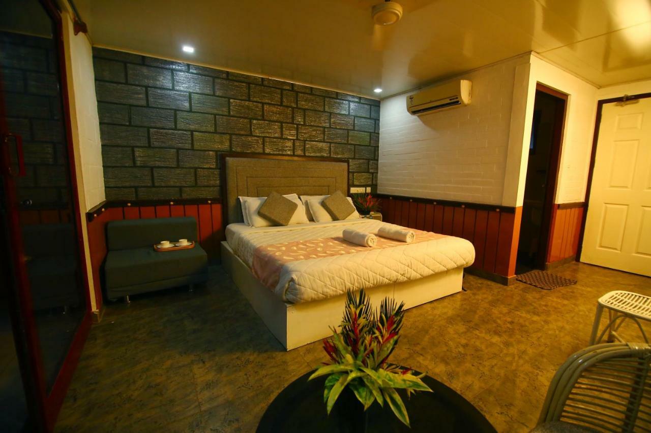 Green Palace Ayurveda Resort, Alleppey Alappuzha Exterior photo