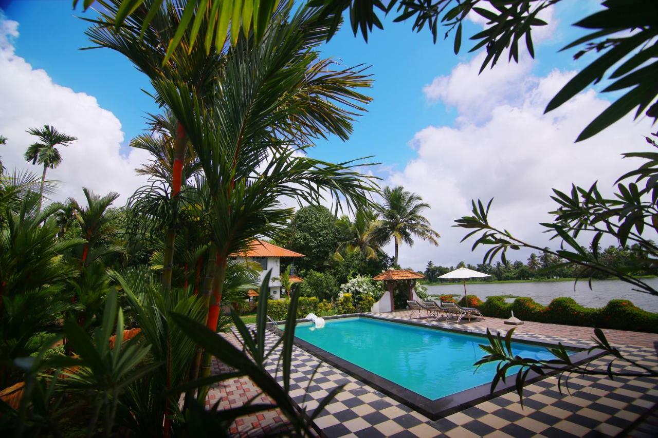Green Palace Ayurveda Resort, Alleppey Alappuzha Exterior photo